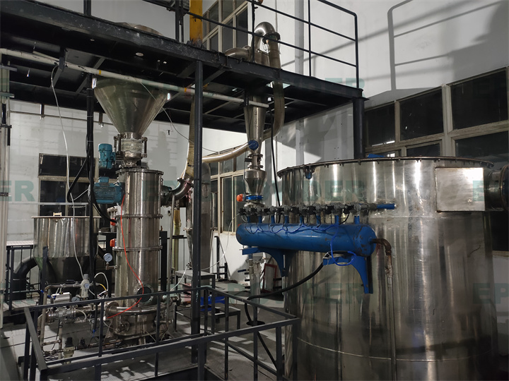 大型对喷式气流粉碎机